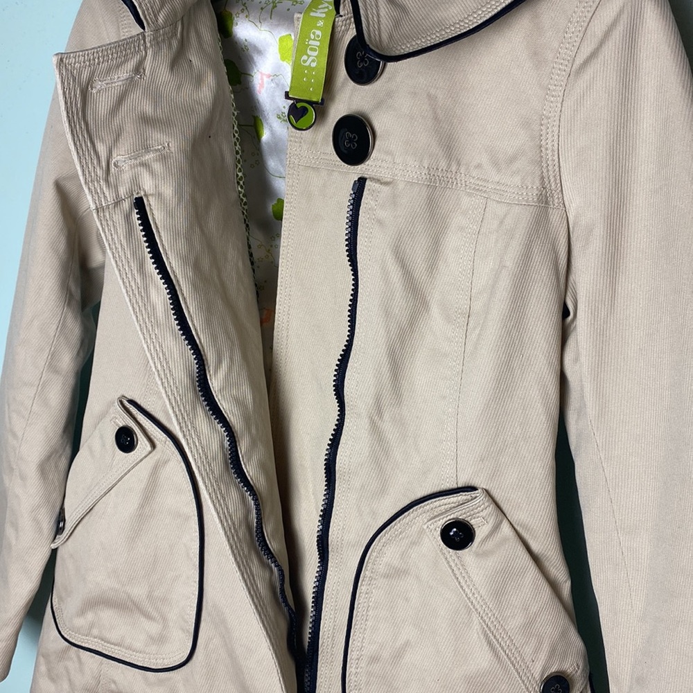 Soia & Kyo Women’s Hooded Short Coat Size XS - Picture 4 of 13